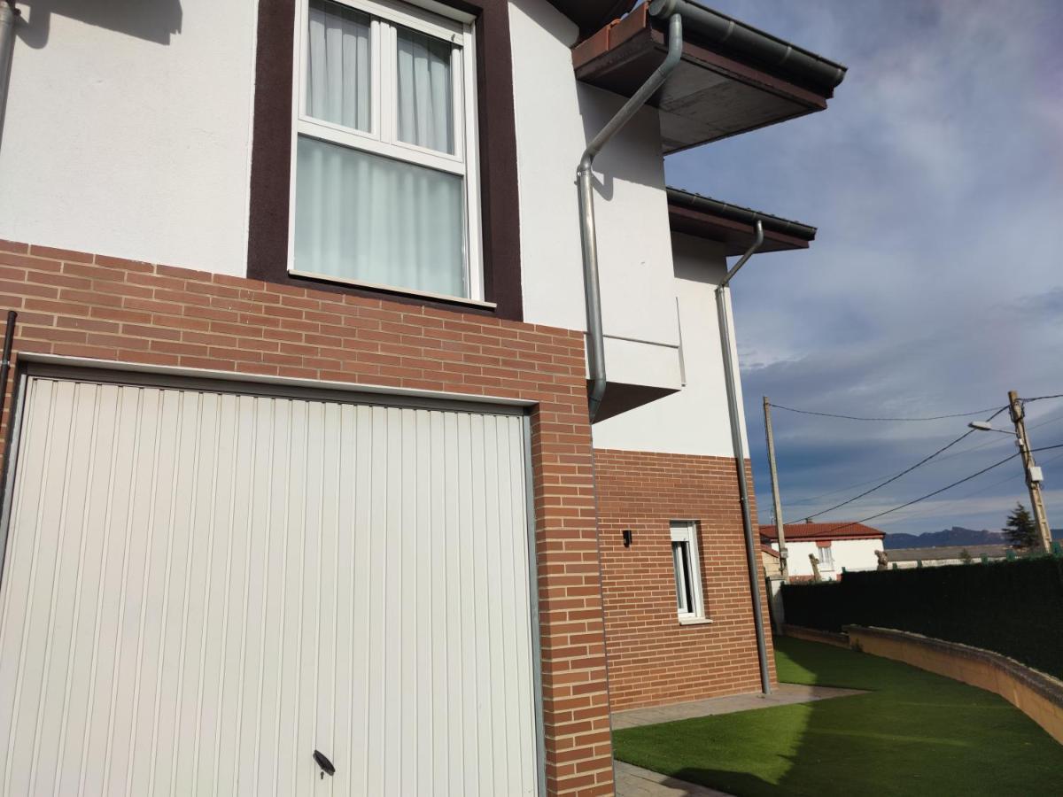 Chalet Con Amplio Jardin Casalarreina Exterior foto